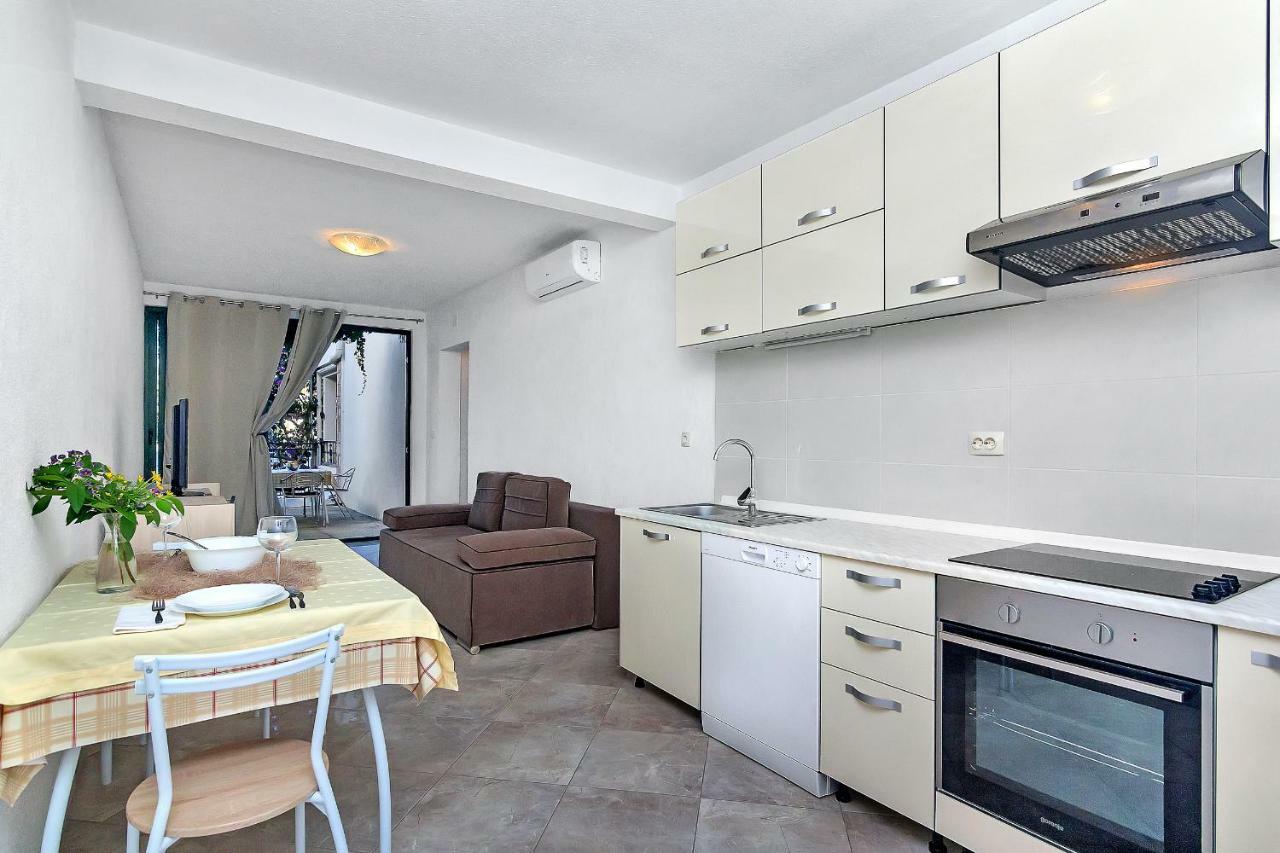 Apartmani Nikola Zastrazisce Екстер'єр фото